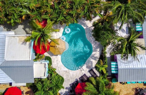 Grandview Heights Condo | Savannah Apartment a Cozy Apartment Retreat Htd Pool and BBQ