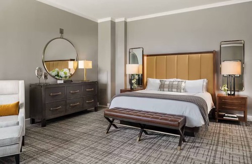 Braselton Hotel | Scenic Retreat: Three Upscale King Rooms Near Vineyards