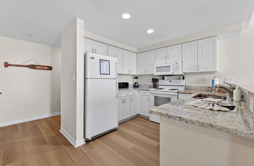 Brush - Stewarts Condo | Sea Glass Escape - Ocean Walk
