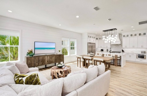 Avalon Beach Estates House | Sea La Vie: Private Beach, Golfcart, Heated Pool & Hot Tub, Game Room, Bunk Room