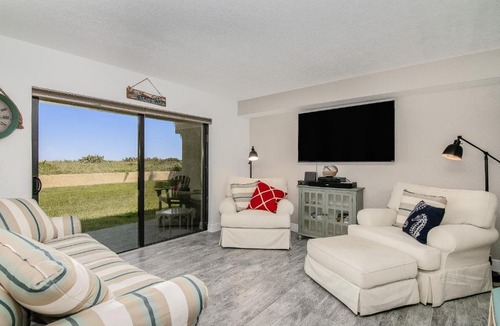 Cocoa Beach Apartment | Sea Oats Condos