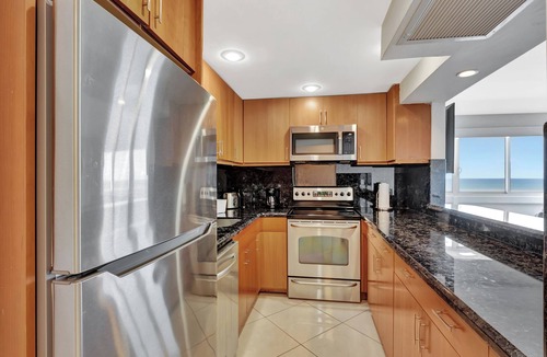 Bermuda Riviera Apartment | Seabreeze Escape Ocean Front