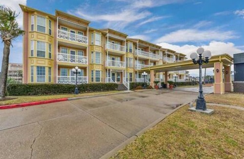 Galveston Condo | Seas The Day-Winter Texans Welcome