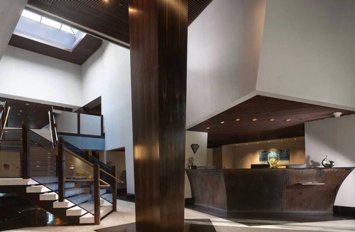 Palm Beach House | Seaside Retreat! 4 Relaxing Rooms | Beachfront | Panoramic View + Free Parking