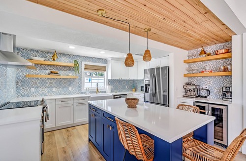 Bayshore Gardens House | Seaside Serenity: A luxurious and modern HEATED Pool Home