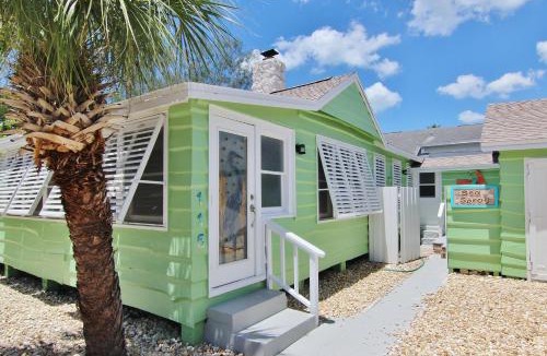Treasure Island Apartment | SeaSpray Beach Cottage A
