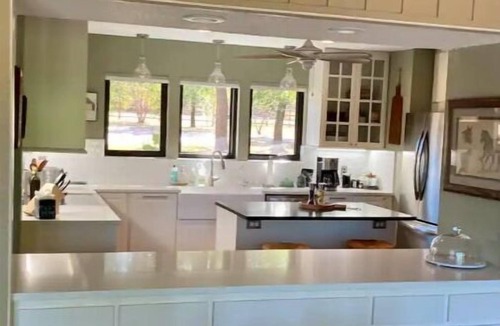 Annetta North Villa | secluded 3 bedroom Ranchette w/Pool hillside Aledo