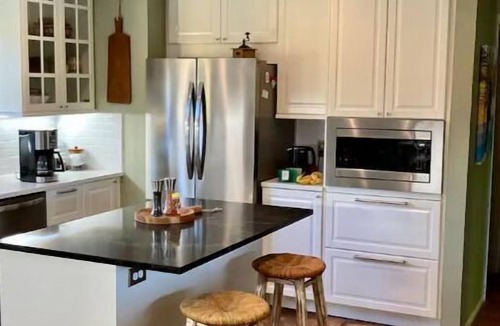 Annetta North Villa | secluded 3 bedroom Ranchette w/Pool hillside Aledo