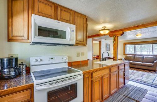 Weston House | Secluded Stonewall Cabin w/Mountain View!