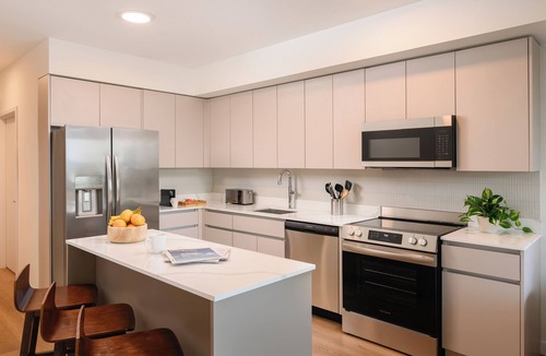 Midtown Hotel | Sense28 Edgewater, an AvantStay Hotel
