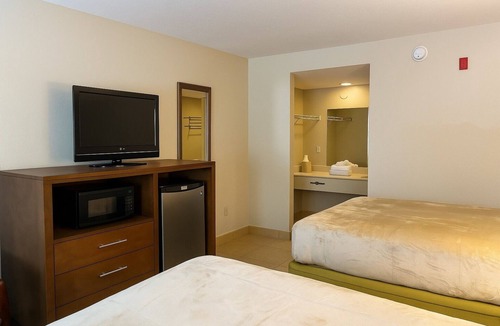 West Kissimmee Hotel | Serena Inn