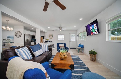 Jacksonville Beach House | Serene Abode w/3BR~2 mi to Ocean~5 mi to Mayo~Fenced Yard