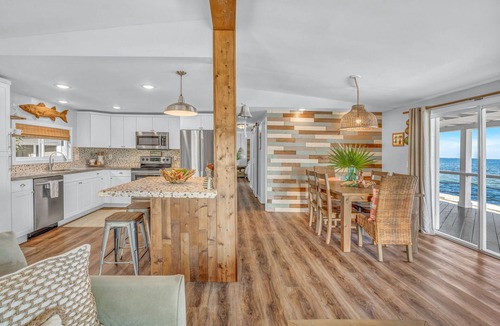 Little Torch Key House | Serene Sea Cottage Escape with Endless Ocean Views in Little Torch Key