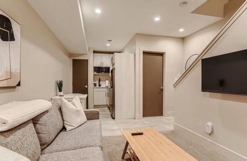 West Colfax Apartment | Serenity at Sloan's Lake | 1BR with a Modern Twist