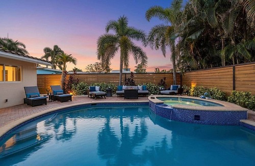 Beachway Estates House | Serenity Pool Close to beach 5 BDR