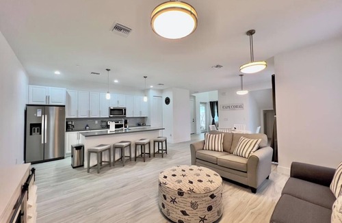 Cape Harbour House | Shell Cove Haven: Luxury Townhouse Retreat in Cape Harbour Marina