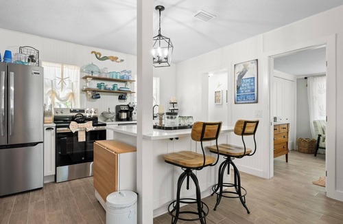 Anna Maria House | Shell We Dance? Charming Bungalow with Fabulous Location and Private Pool!