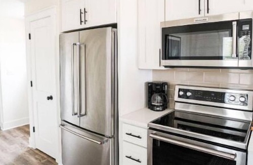 Freeport Cottage | Short drive to the beautiful 30-A beaches! Cozy Riverwalk Landing Cottage 7-G