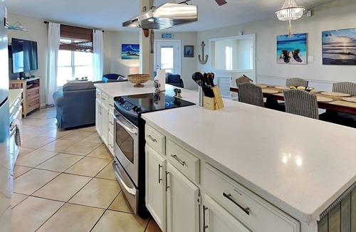 Key Allegro House | Siesta Keys | Waterfront + Pet-friendly