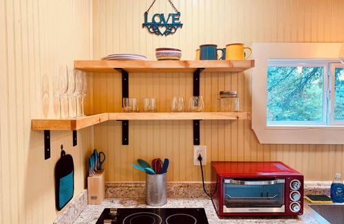 New Braunfels Resort | Sky Cottage-1 bedroom cottage in enjoyable New Braunfels at Summit Resort