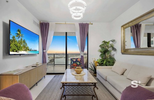 East Little Havana Apartment | Sleek 3-BD Downtown Condo with Water & City Views