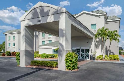 Feather Sound Hotel | Sleep Inn Clearwater-St Petersburg