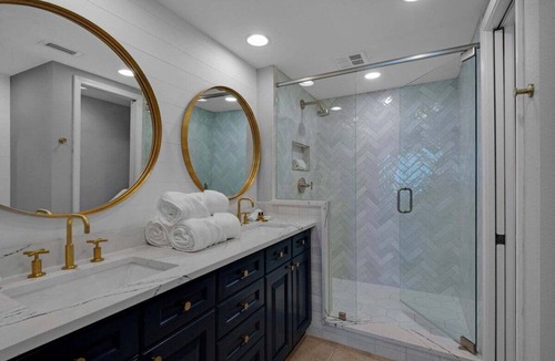 Pensacola Beach Resort | Sleeps 6-Stunning Ocean Front Views-Luxury Resort