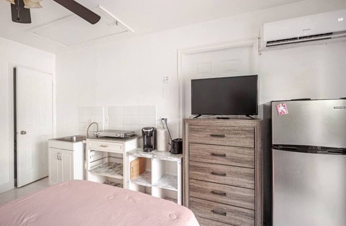 Florida Ridge House | Small Studio apartment