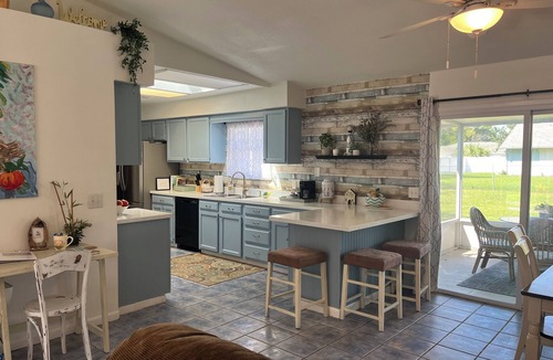 Florida Shores House | SNOWBIRD SPECIAL-Large Comfy Stay Pets Welcome w/Parking Trailers/Bikes/Boats