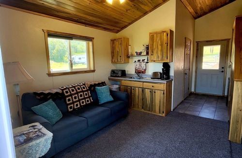 Pagosa Springs Apartment | Soak up the sunshine & mountain views at this beautiful studio property!