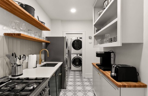 SoHo Apartment | SoHo Siesta | Stunning SoHo Apt w/Private Balcony