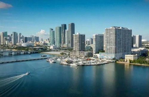 Coral Way Apartment | Sol Miami # 2 with free parking