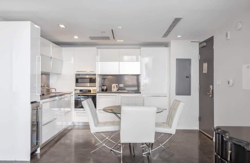 City Center Condo | South Beach Suite Steps to Beach
