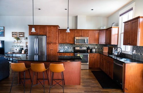 Buena Vista House | South Main Chalet- Luxury living in BV- STR-120