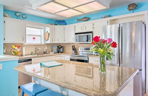 South Padre Island Cottage | South Padre Home w/Pool & Hot Tub: Walk to Beach!