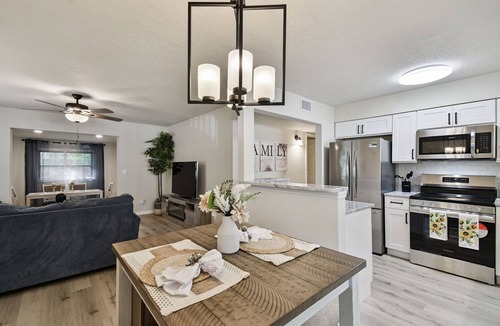 Sun Bay South House | South Tampa Escape – Close to Everything!