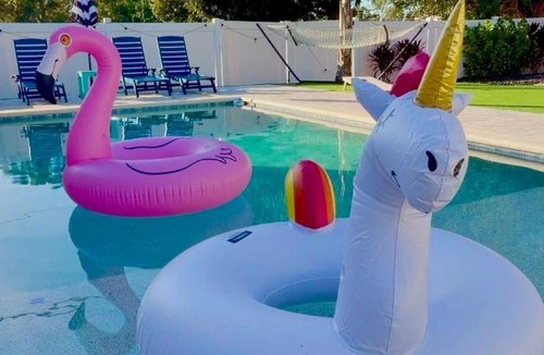 Sun Bay South House | South Tampa- VIP- Concierge- Backyard Oasis- Pool- Hammock- Golf- Fire- Pit- Games- Pool Table
