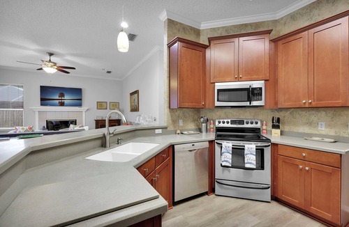 Mandarin House | Southern Oaks Charm FL Pool Home