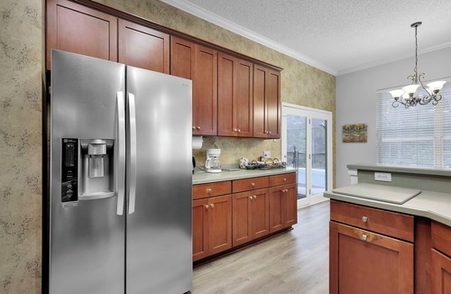 Mandarin House | Southern Oaks Charm FL Pool Home