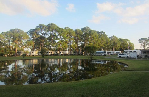 Eustis Resort | Southern Palms Park Model 5