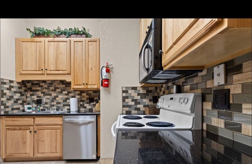 Steinhatchee Cabin | Southern Pines- Sleeps 20 with community pool and docks