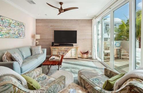 Uptown - Upper Duval House | Southernmost View -Pool & Water Views