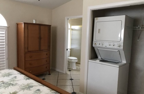 Naples Park Apartment | Spacious 1 Bedroom Villa 1 mile from Vanderbilt Beach