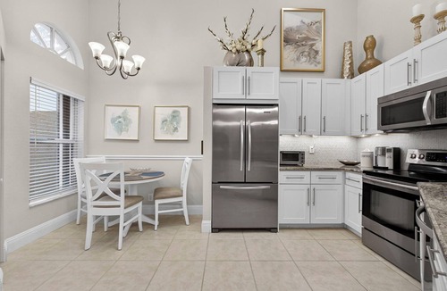 Hunt Club Villa | Spacious 2-bedroom Villa in PGA National Golf Community-Available up to 2 Months