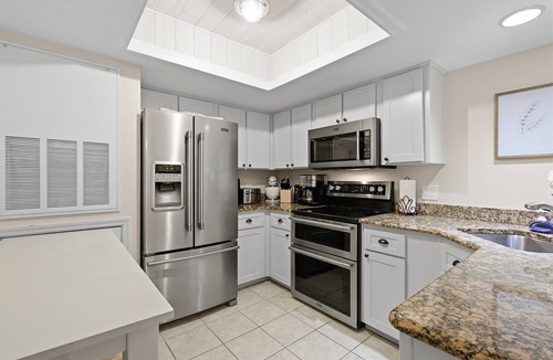 New Smyrna Beach Villa | Spacious 2‑Story Veranda w/Balcony, Walk to Beach, Pools & Tennis