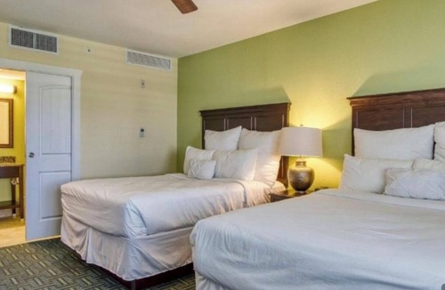 Indian Rocks Beach Resort | Spacious 2BR Condo at Harbourside Resort, Walk to Beach