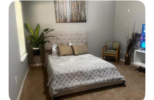 Belvedere Park Apartment | Spacious 3 bedroom 3 bathroom cozy home with patio 15 mins away from ATL