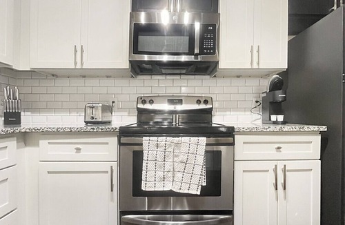 Seffner Community Alliance Apartment | Spacious 3 BR with Bonus Den, Gated Community