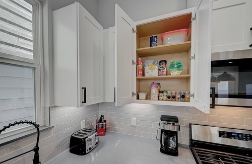 Northside Villa | Spacious 3BR Home Near Med Center, NRG, Downtown & Free Parking