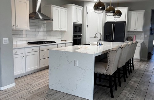 Glendale House | Spacious 4 bedroom 4 bath Retreat with Beautiful Pool in Glendale. Sleeps 10-12